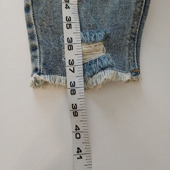 Tinseltown NWT Jeans Size 9/29 Blue Hi Rise Mom Denim Distressed Casual - Picture 11 of 13